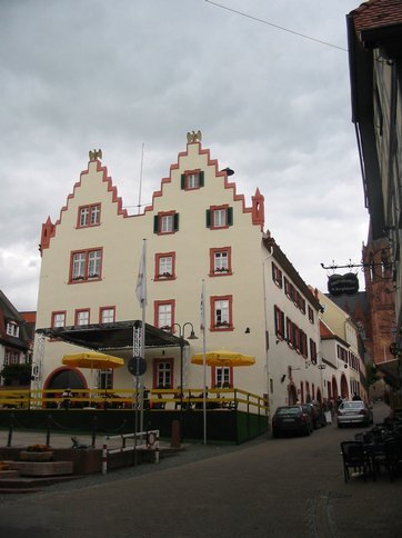 Oppenheim-Marktplatz.jpg - Oppenheim - Marktplatz mit Rathaus